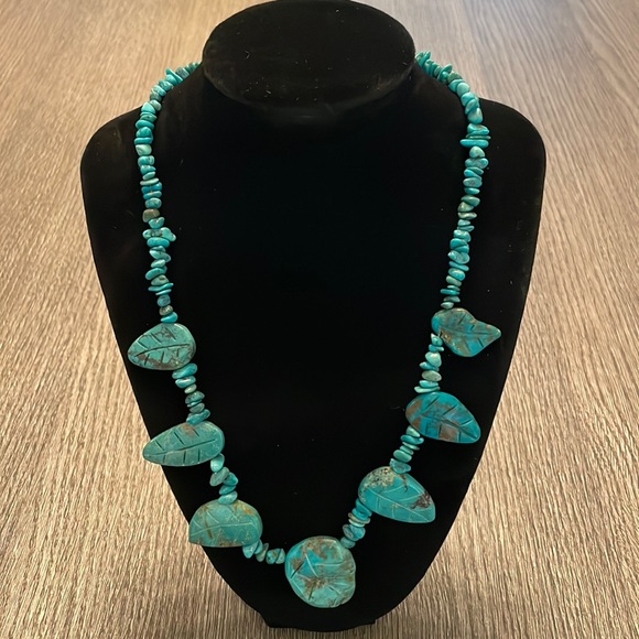Turquoise necklace - Picture 1 of 8